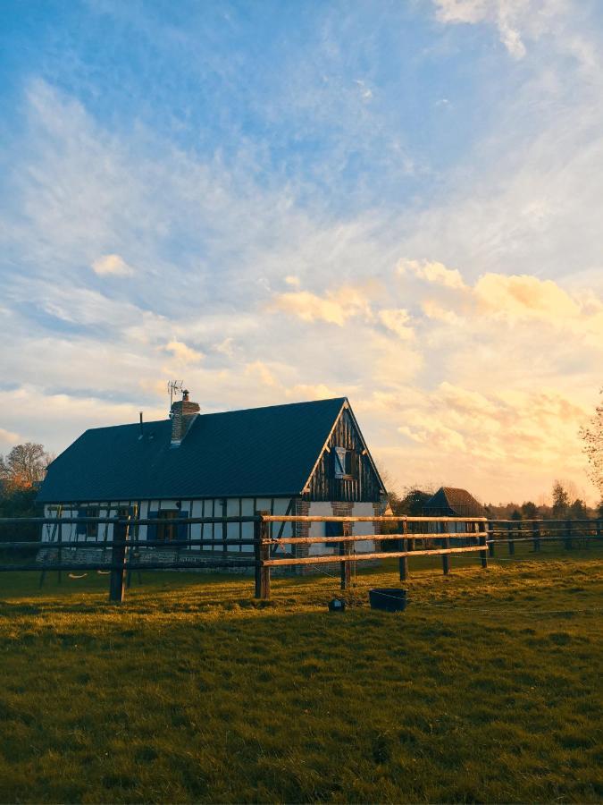 Gite Au Haras Des Arts Saint-Aubin-de-Bonneval المظهر الخارجي الصورة